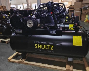 SHULTZ 産業用エアコンプレッサー、木箱梱包でフルコンテナ積載で南米に出荷